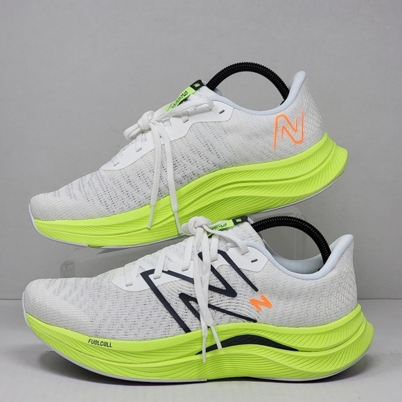 New Balance Men\'s Size 9 FuelCell Propel v4 Shoes White/Green MFCPRCA4 NIB main image 6